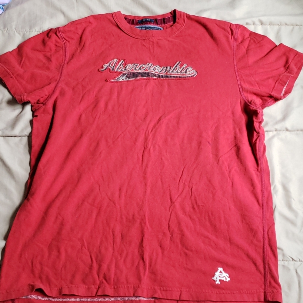 Tee shirt